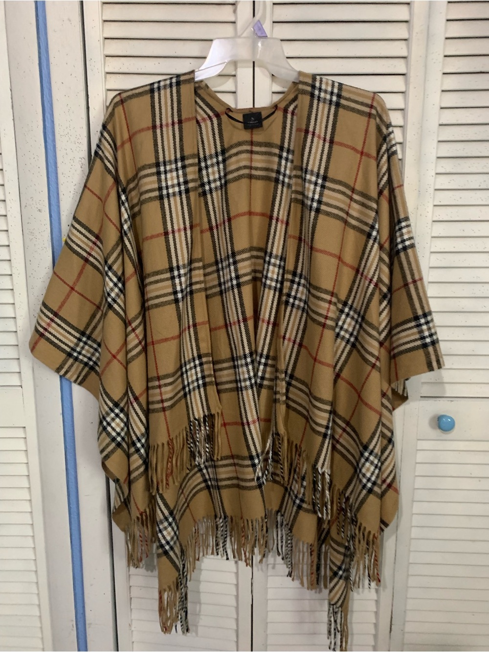 V Fraas Burberry Plaid Fringed Cape Poncho Wrap One Size